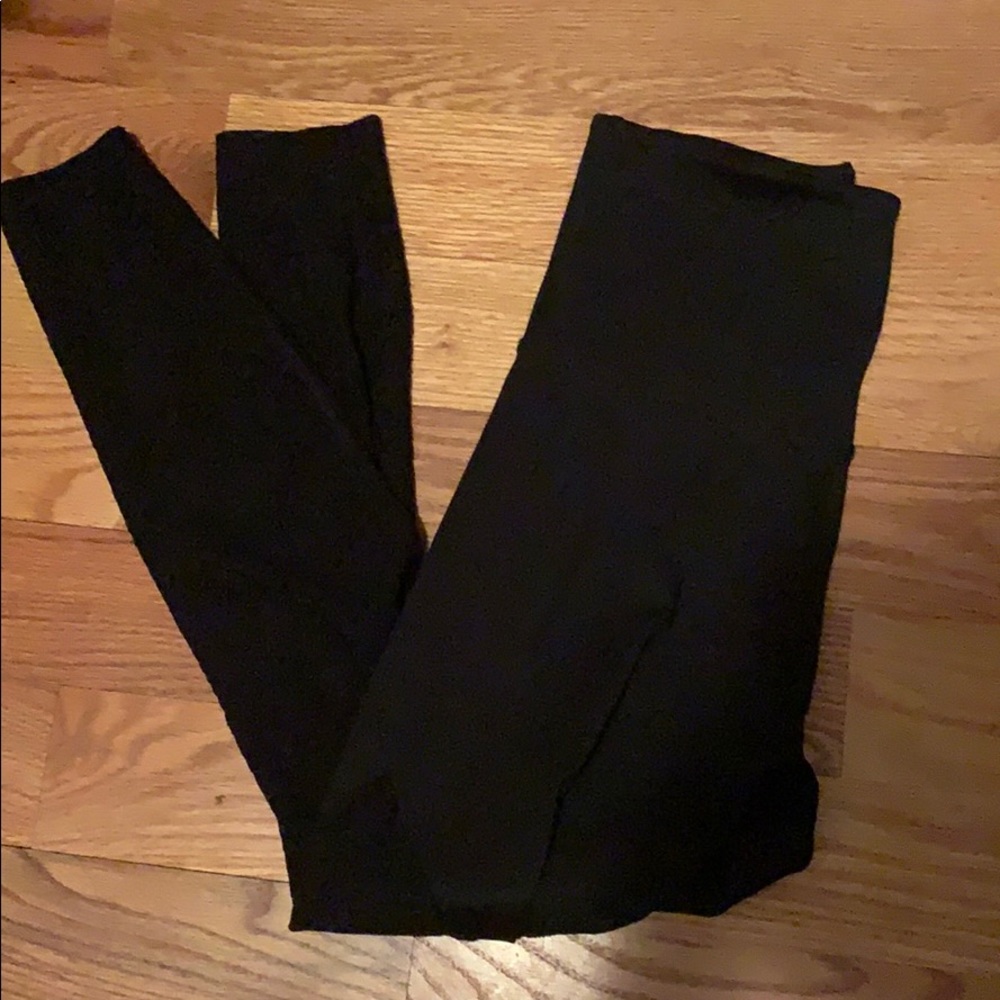 Beyond Yoga small black leggings